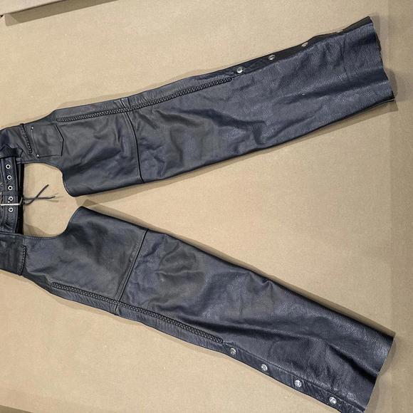 X element B7555 Men's Black Classic 'Braided' Elastic Fit Leather Chaps - Picture 1 of 5